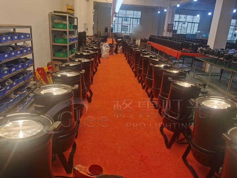 Professional LED Zoom PAR64