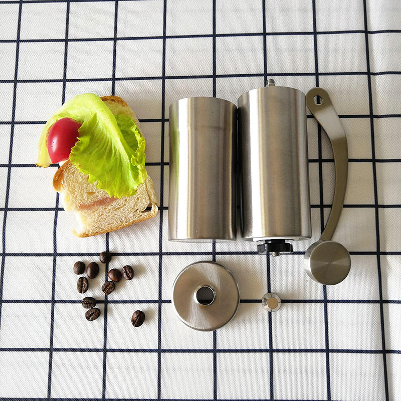 Molino de café manual de acero inoxidable profesional con manivela en la cocina