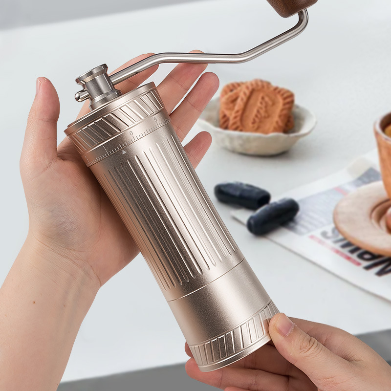 Fabricante OEM de precio mayorista, juego completo de herramientas de café con molinillo de café manual de acero inoxidable personalizado con logo, fábricas de molinillos de café