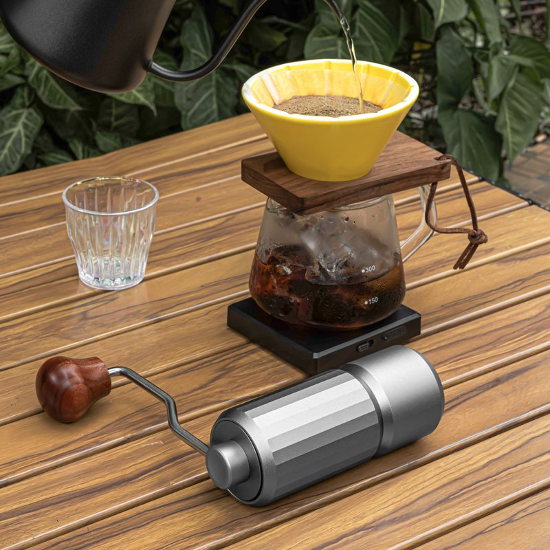 Cuerpo de aleación de aluminio personalizado 420 molinillo de café manual de acero inoxidable para el hogar, mini molinillo de café de muelas cónicas, ecológico