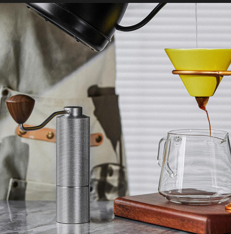 Máquina de espresso cuadrada portátil de manivela, molinillo de café manual con núcleo de acero para uso doméstico