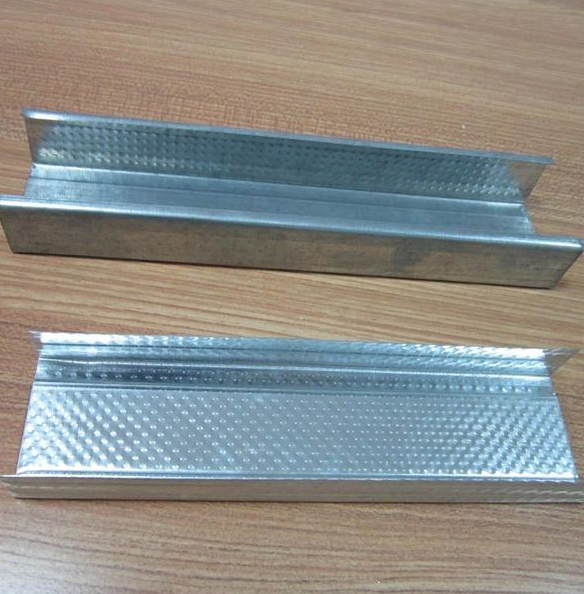 China Supply Galvanized Steel Metal Furring Ceiling Channel