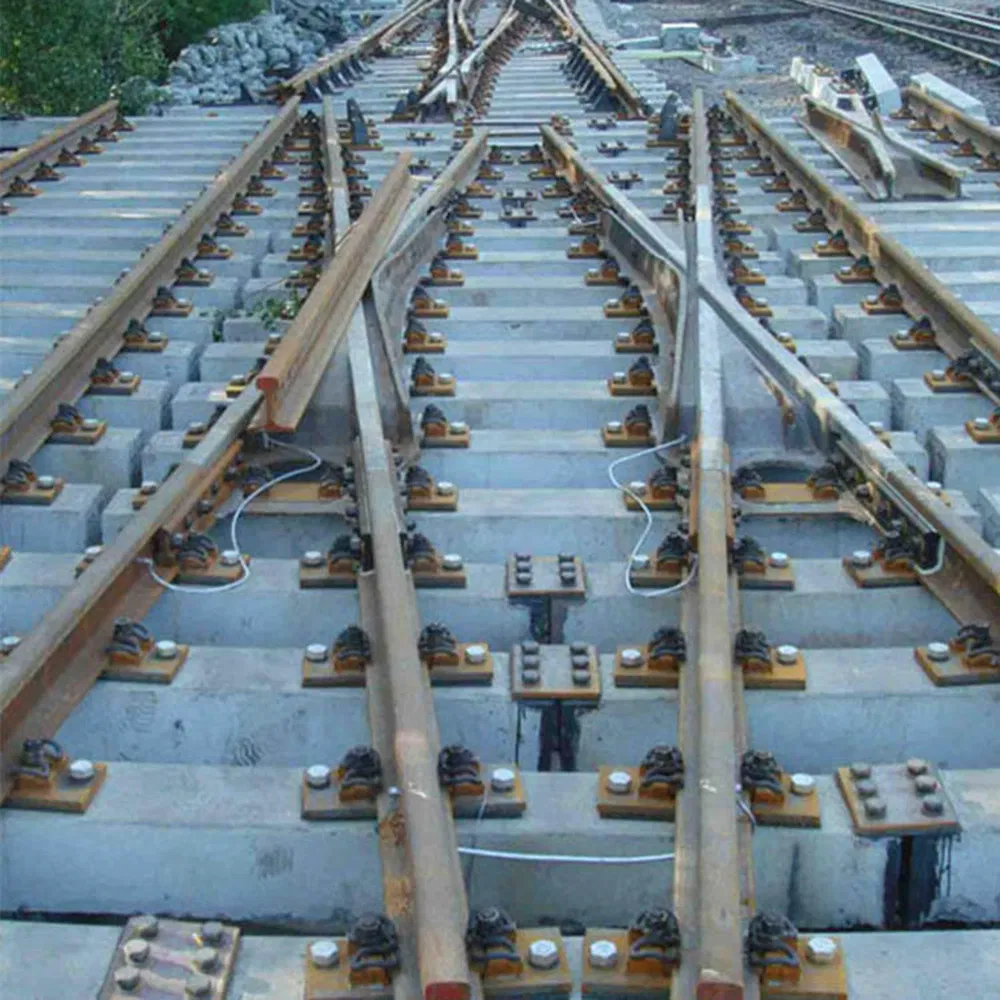 Robust Railroad Switch Track for Smooth Bilateral Steel Transitions