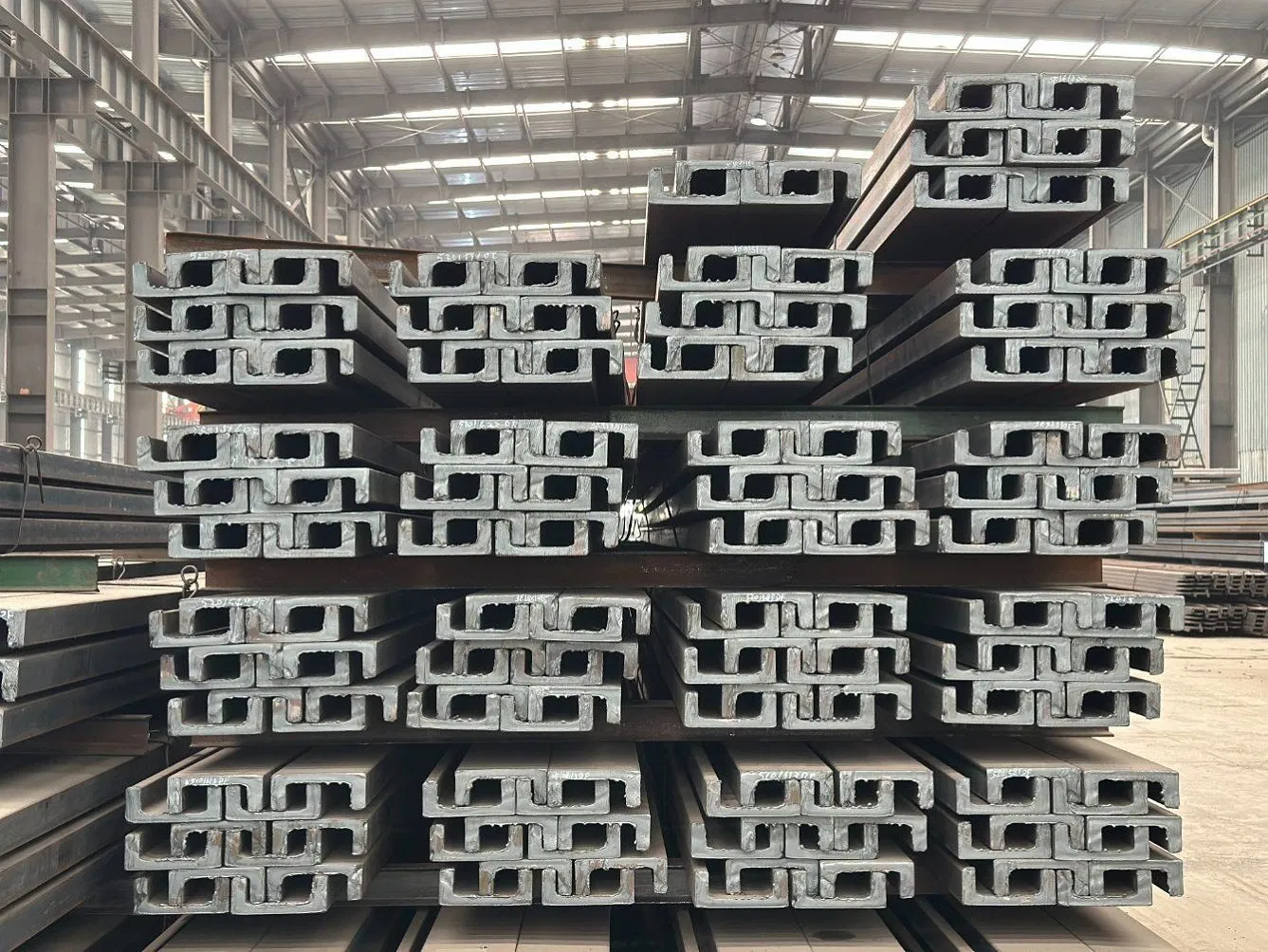 Forklift Tailored Structural Steel Profiles C Channel J Section H Beam Reliable Girder Frame