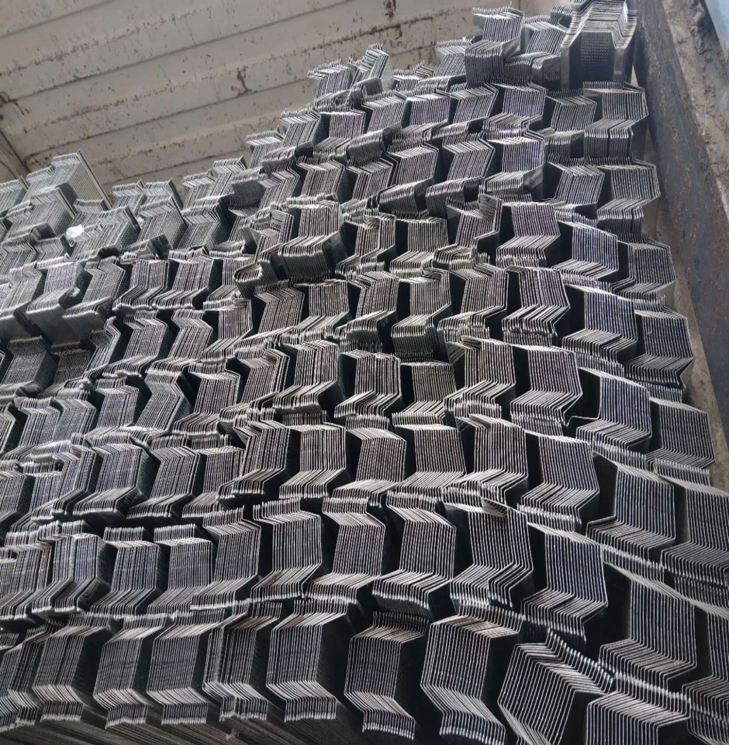 Galvanized Ceiling Steel Metal Frame Structure Ceiling Hat Channel Omega Channel Furring Channel