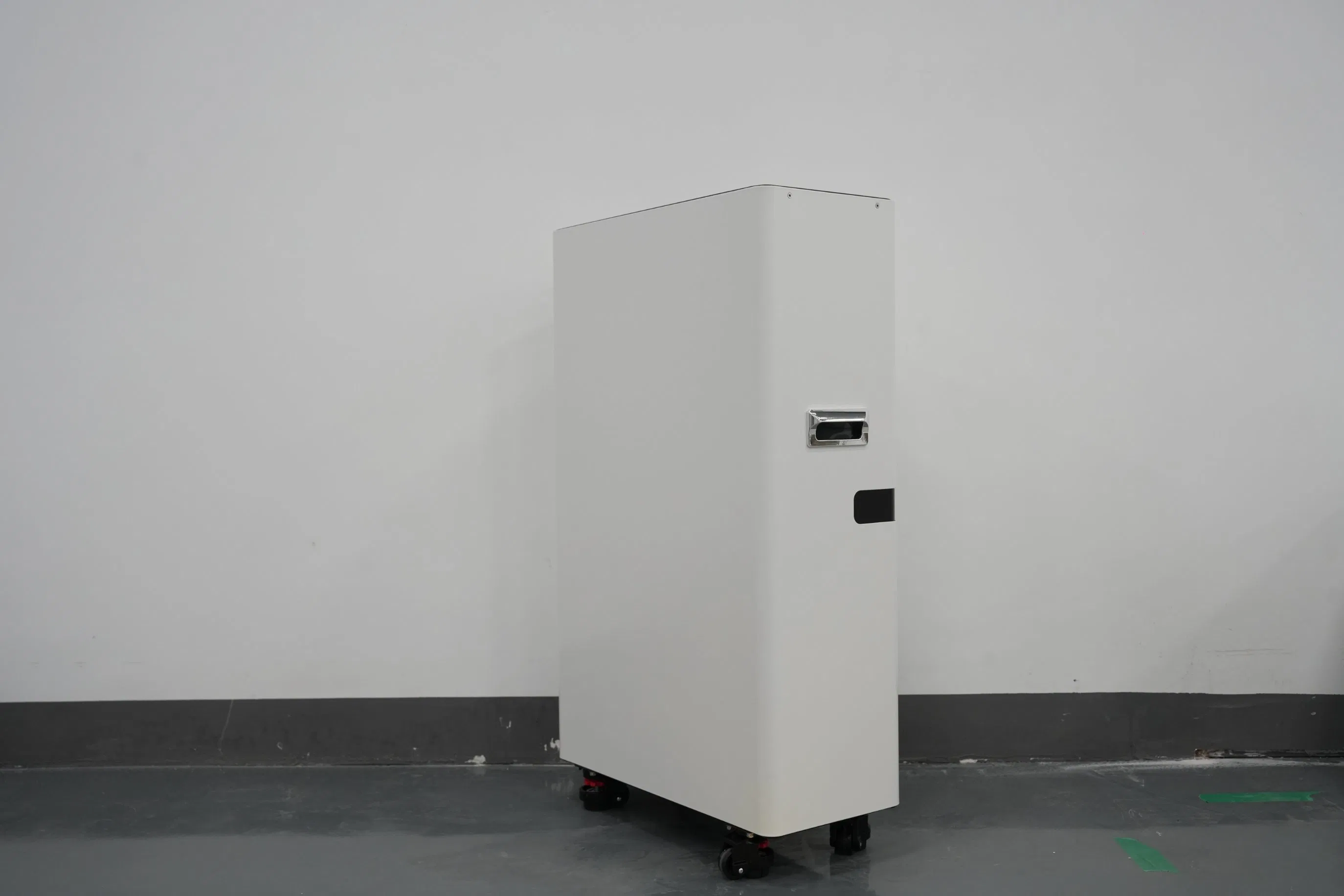 5kw Hybrid Solar Inverter with 5kwh LiFePO4 Battery - Ess Stackable Solar Energy Storage System for Home Use, Optional Solar Power Generator