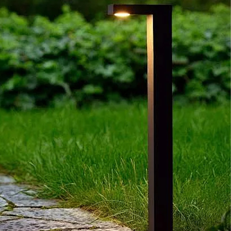 Iluminação de Jardim Inteligente LED Solar à Prova d'Água de Alta Qualidade e Brilhante