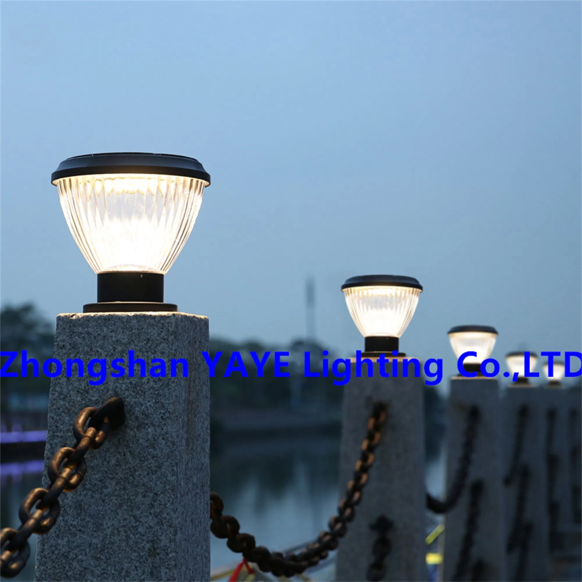 Preço da Fábrica Yaye Solar Iluminação de Pilar ao Ar Livre à Prova d'Água CE/RoHS Inteligente 50W Alumínio LED Iluminação de Pilar Solar para Jardim com LED 2835 SMD/1000PCS Estoque