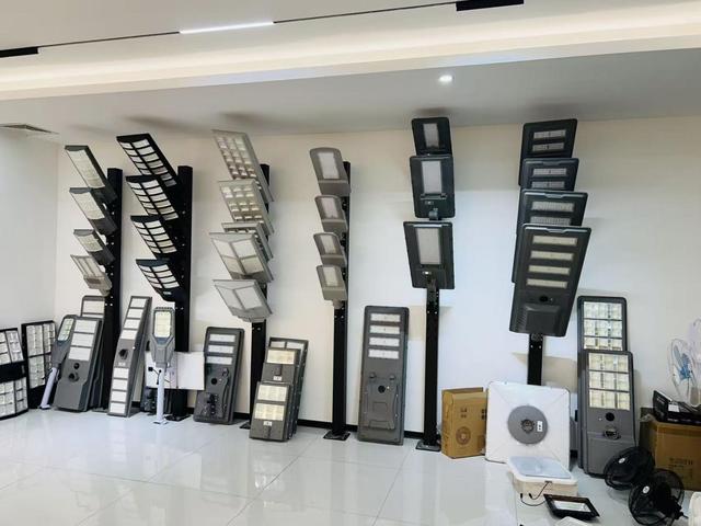 Solaro Lighting - Soluções de Iluminação Solar LED para Exteriores