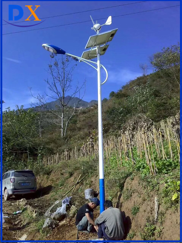 2017 Novo Produto Iluminação Externa para Rua e Casa Alimentada por Energia Solar