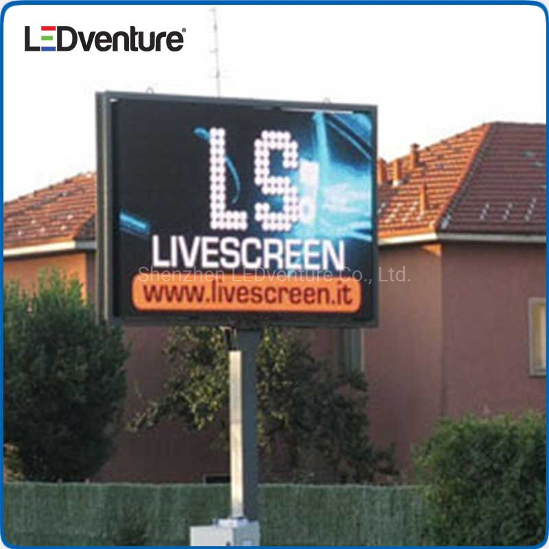 Publicidade de Futebol ao Ar Livre P8 Farmácia Atacadista Placa Cruz Solar LED Display