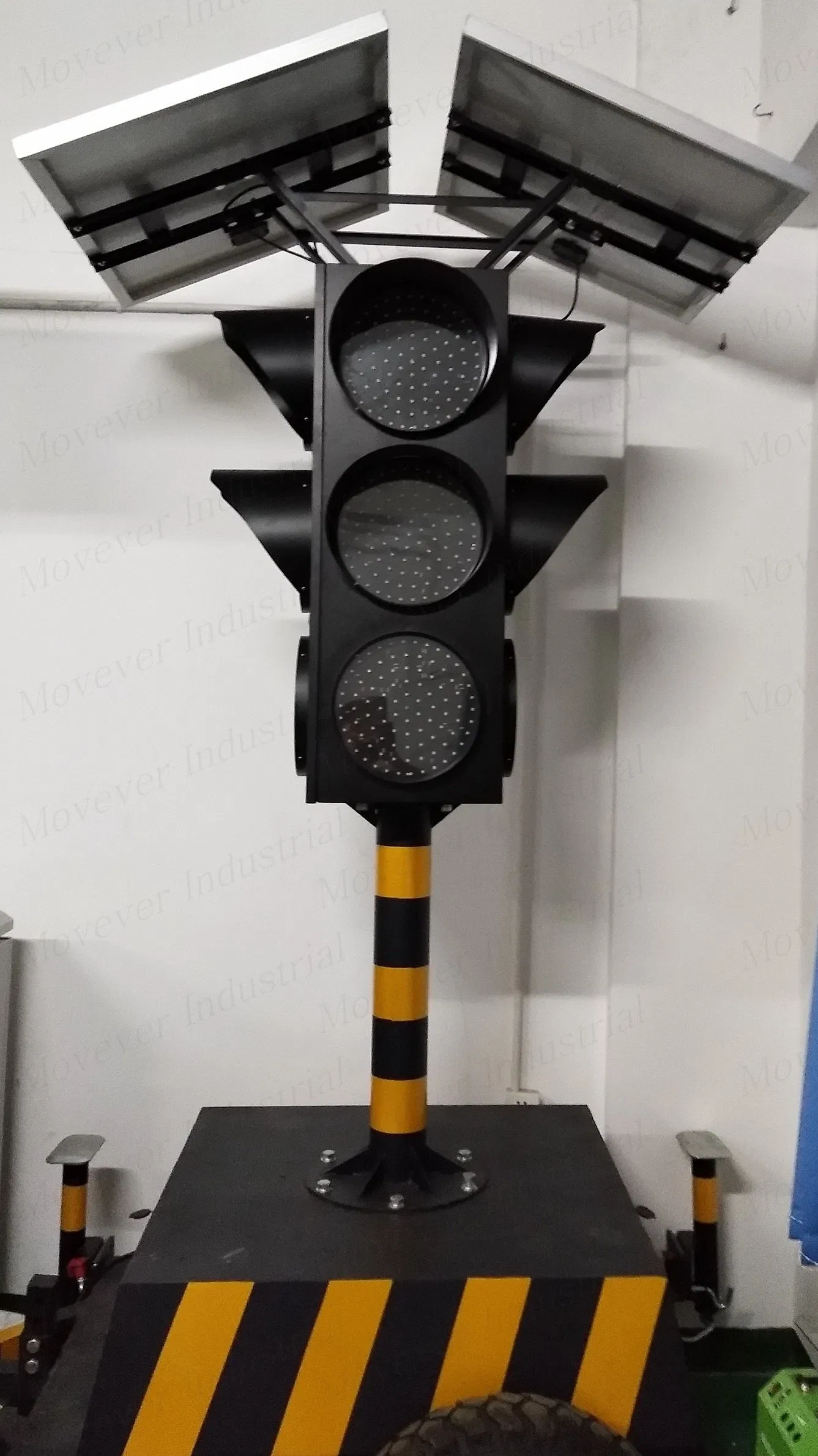 4 Sinal de Trânsito Móvel com Luz Solar para Segurança Rodoviária