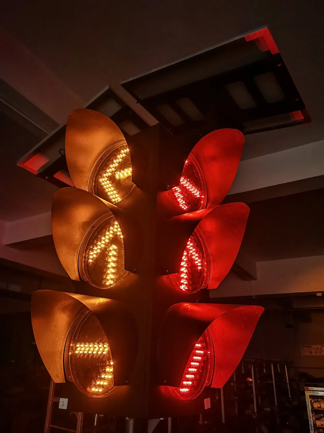 Semáforo Temporário de Tráfego Solar LED Amarelo Fabricado em Fábrica