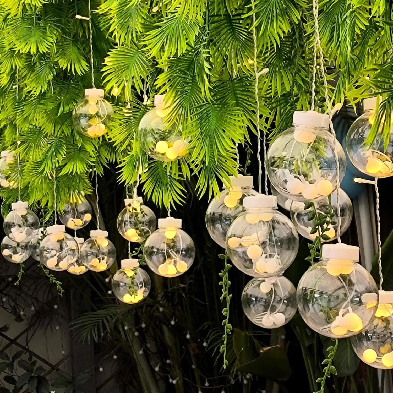 Cortina de Luzes LED Votivas Solares Pequenas Luzes de Natal em Corda Iluminação Decorativa para Festividades do Planeta