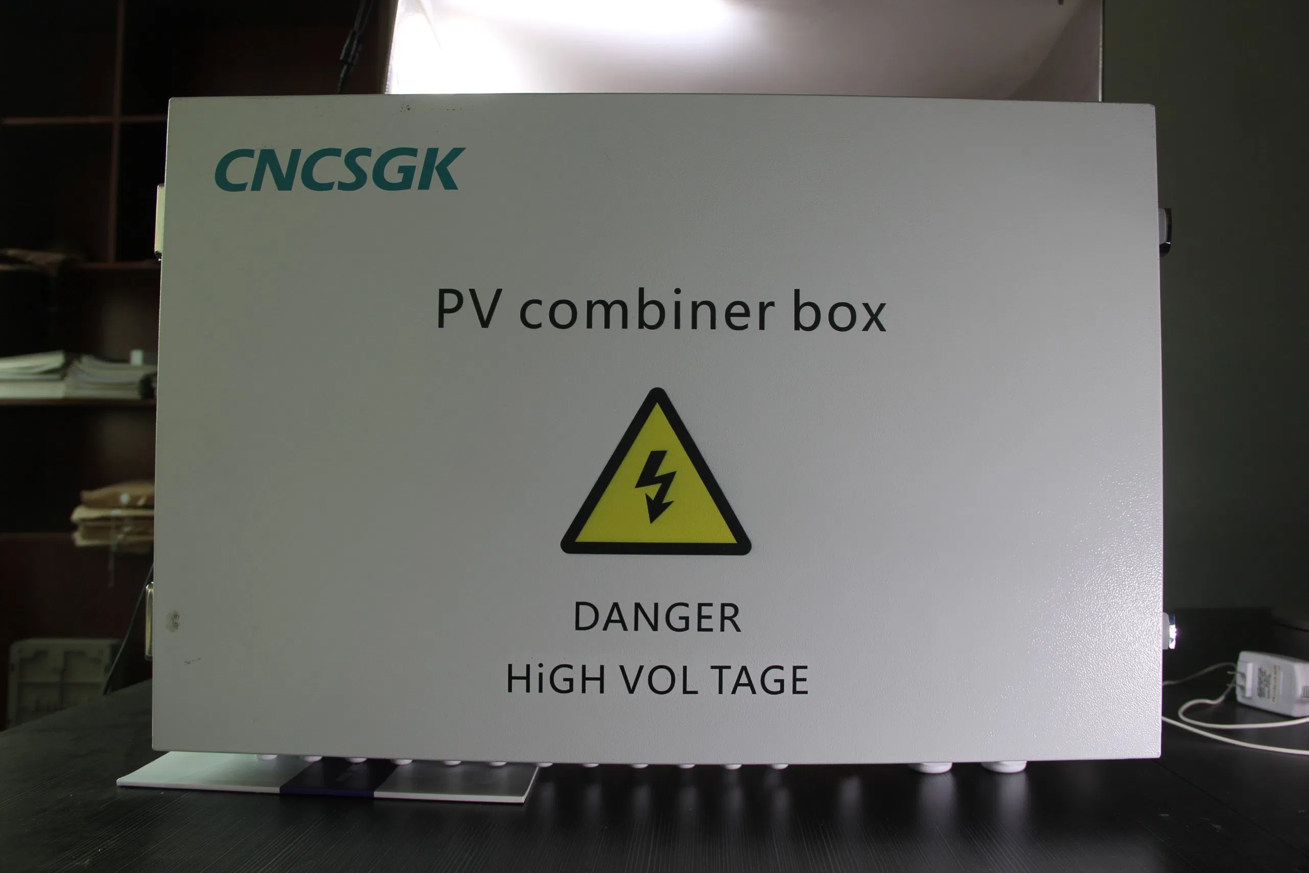 Solar Panel Distribution Junction Boxes PV Array 1-24 String DC Combiner Box