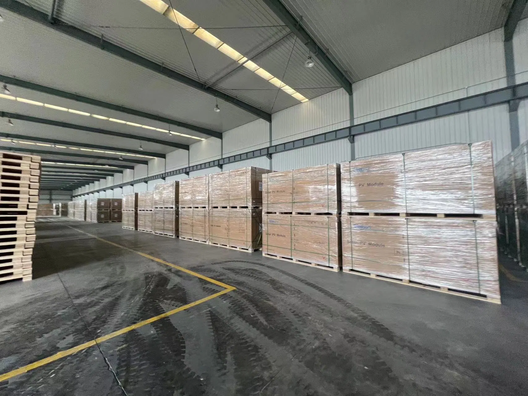 Trina Original 710W 705W 700W A Grade High Efficiency Panel Solar PV Module Monocrystalline for Commercial Use