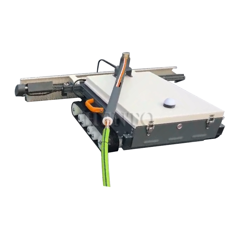 Low Price Solar Panel Cleaning Machine / Photovoltaic Panel Cleaning Robot