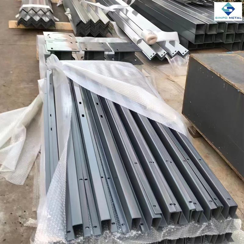 Sinpometal Aluminum Carport Structure with Solar Panel Mounting Bracket, Photovoltaic Rail, and Ground Mounting System