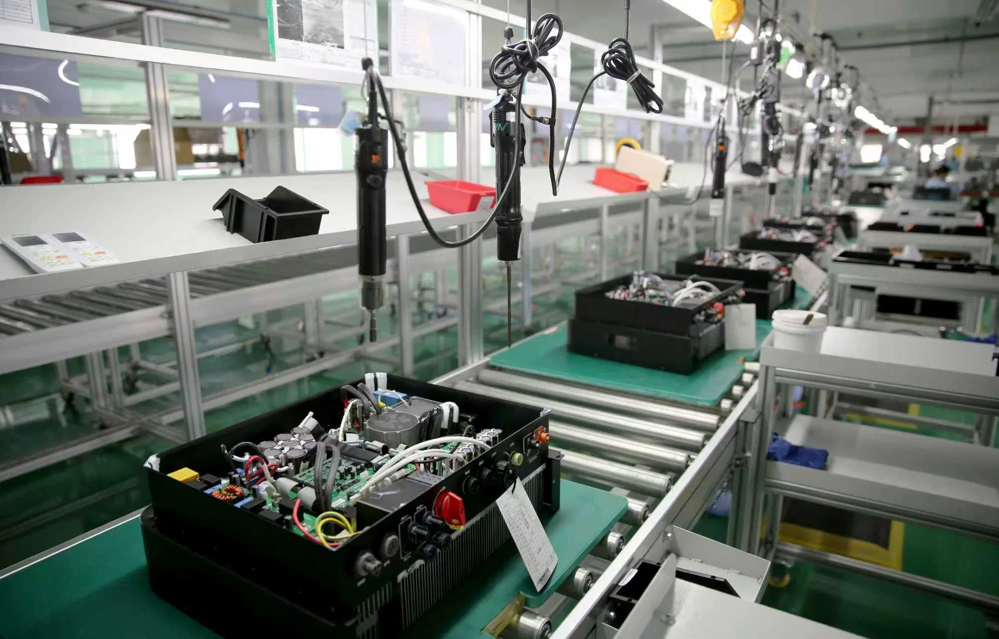 10/12-Year Warranty Single Phase String Inverter 30kwp Stable Output