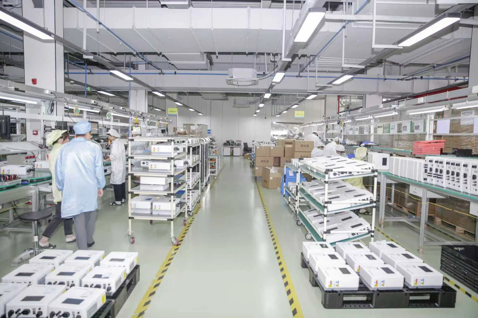 10/12-Year Warranty Single Phase String Inverter 30kwp Stable Output