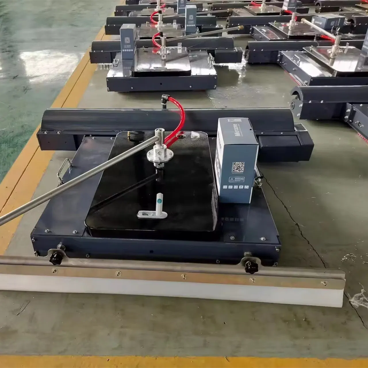 Solar Photovoltaic Panel Automatic Cleaning Robot Remote Control New Photovoltaic Panel Cleaning Machine