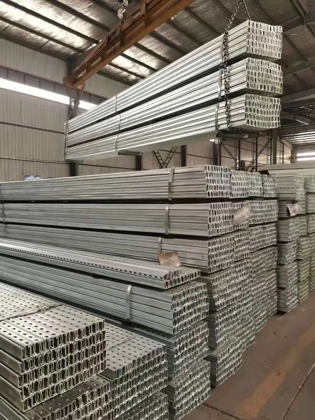 Solar Photovoltaic Bracket U-Shaped Steel Corrosion-Resistant Agricultural Greenhouse Photovoltaic Bracket Installation