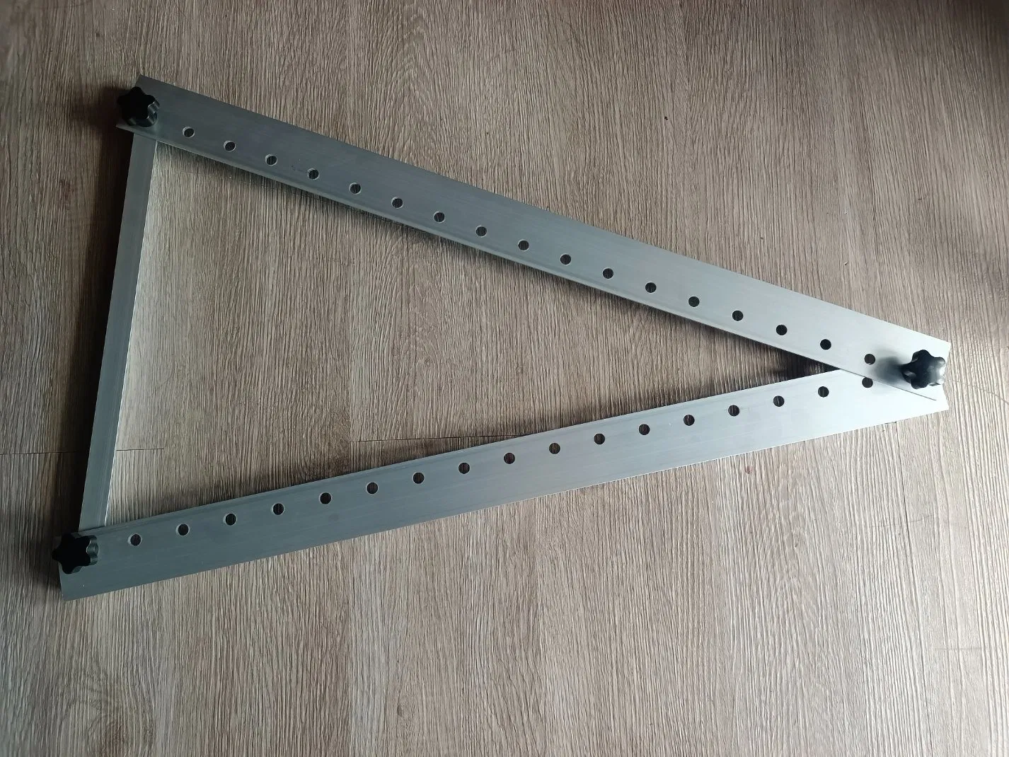 Adjustable 28 Inch Tilt Mounting for Balcony, Wall Mount, Aluminum Bracket Solar Panel Mounting Brackets