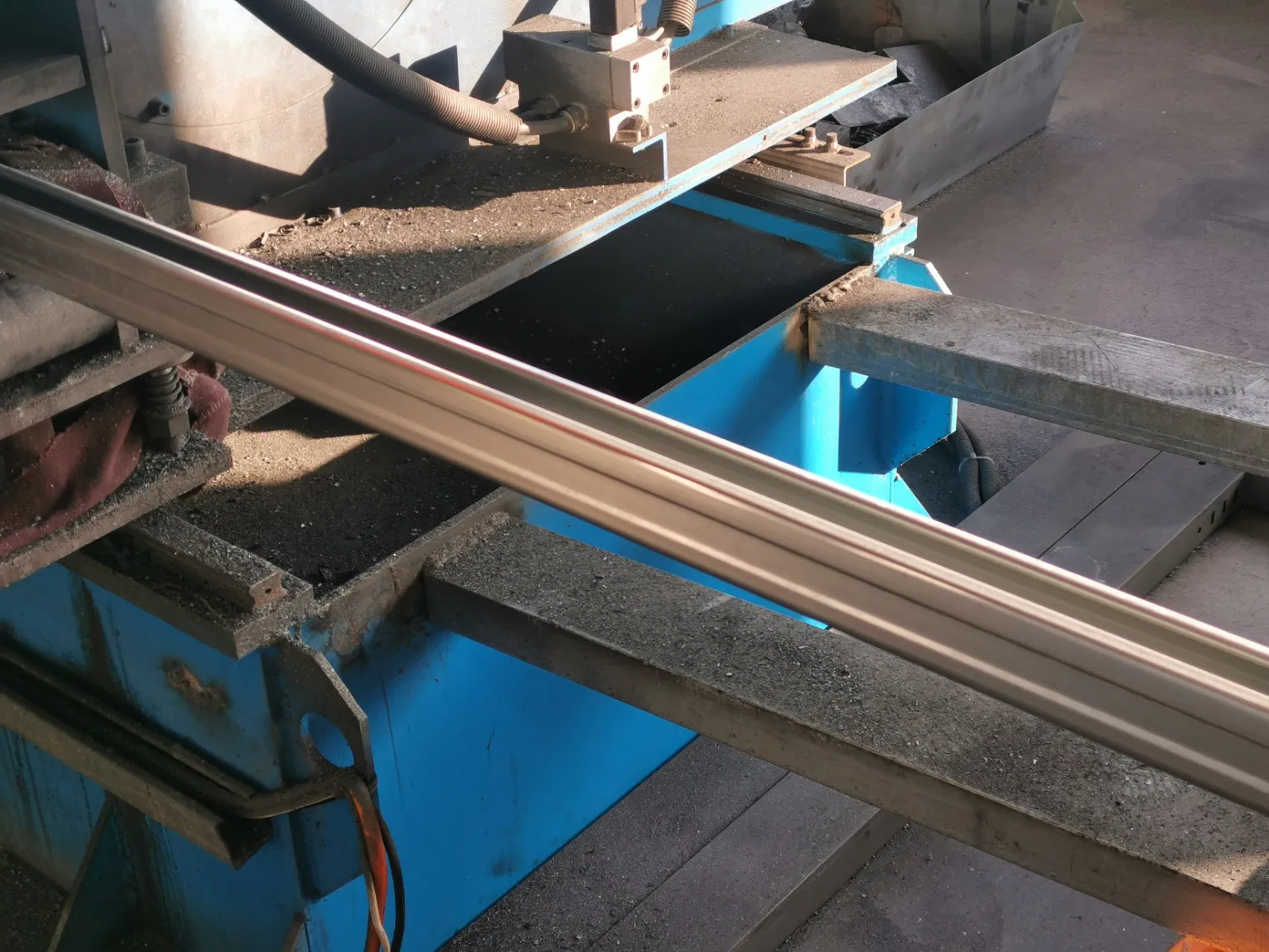 Solar Photovoltaic Bracket U-Shaped Steel Corrosion-Resistant Agricultural Greenhouse Photovoltaic Bracket Installation