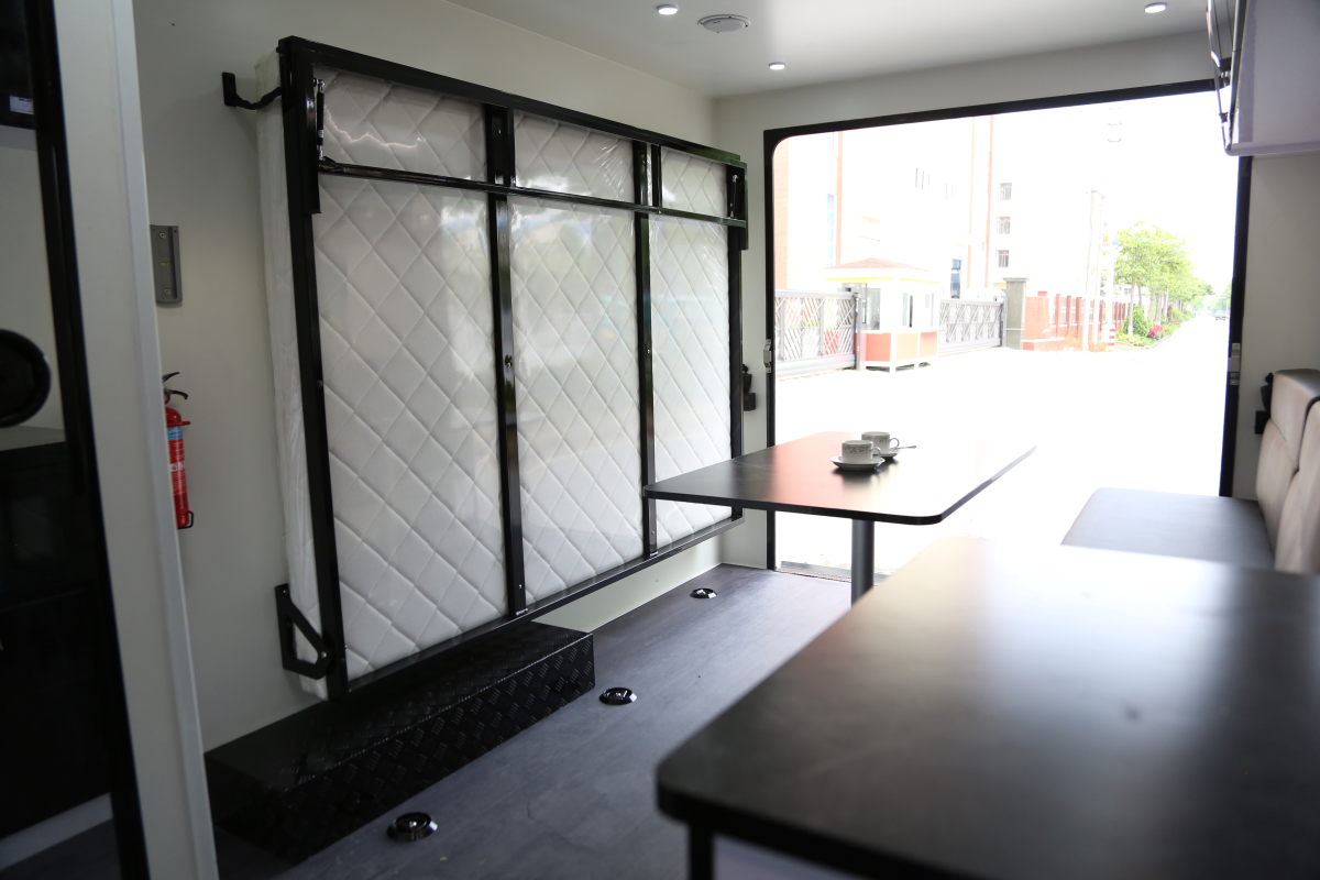 2022 New Style Toy Hauler Travel Trailer Caravan for Motorcycle