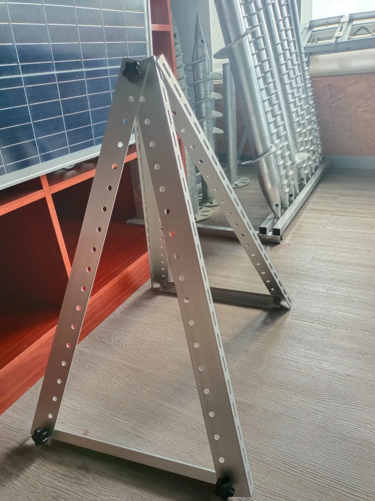 Adjustable 28 Inch Tilt Mounting for Balcony, Wall Mount, Cheap Products Solar Panel Mounting Brackets