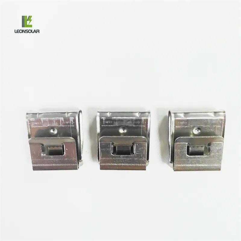 Solar Cable Clip Photo 2