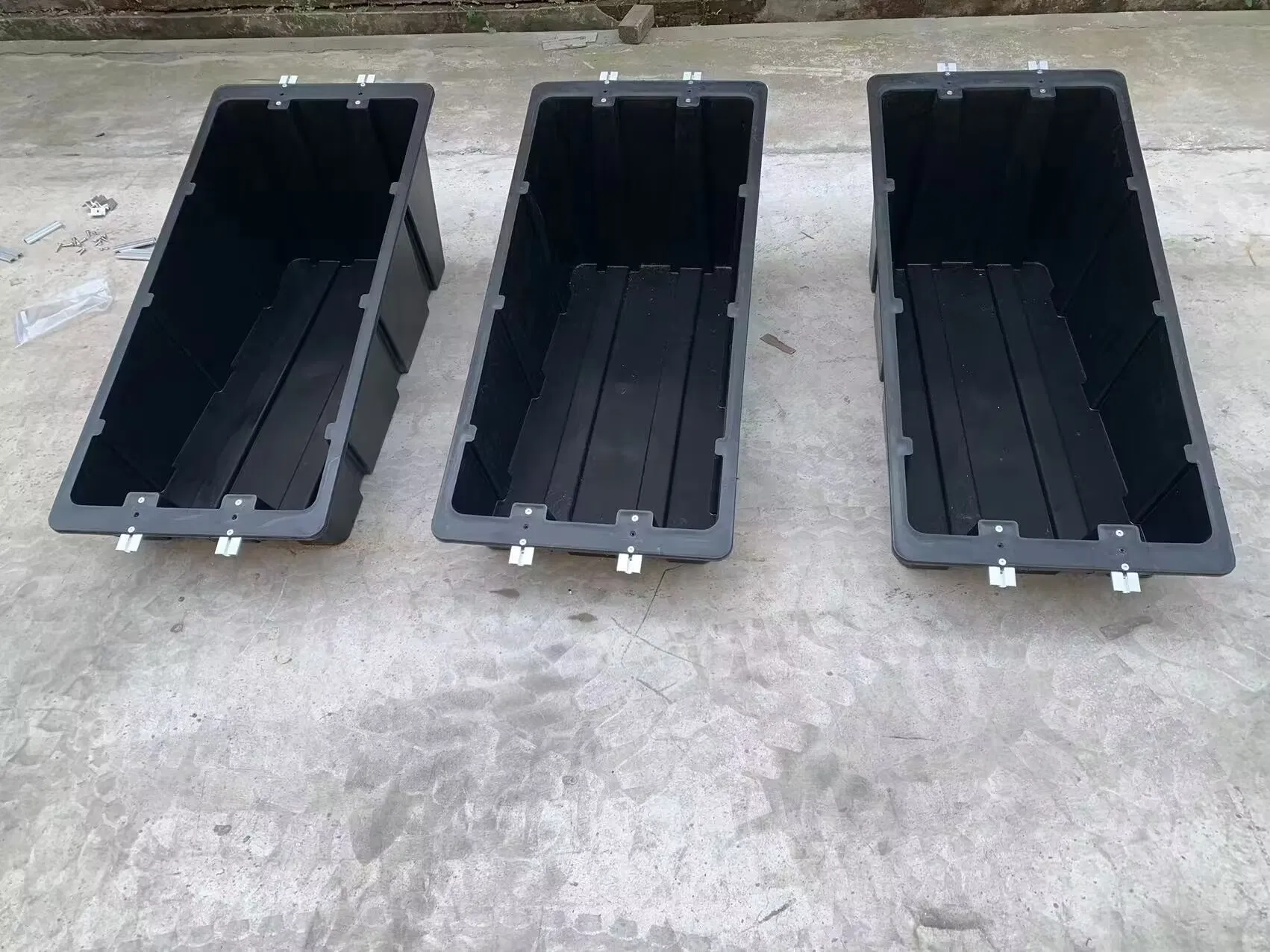 Factory Plastic Solar Mounting System Support Ballasted for Flat Roof System Plastic Bucket in Stock
