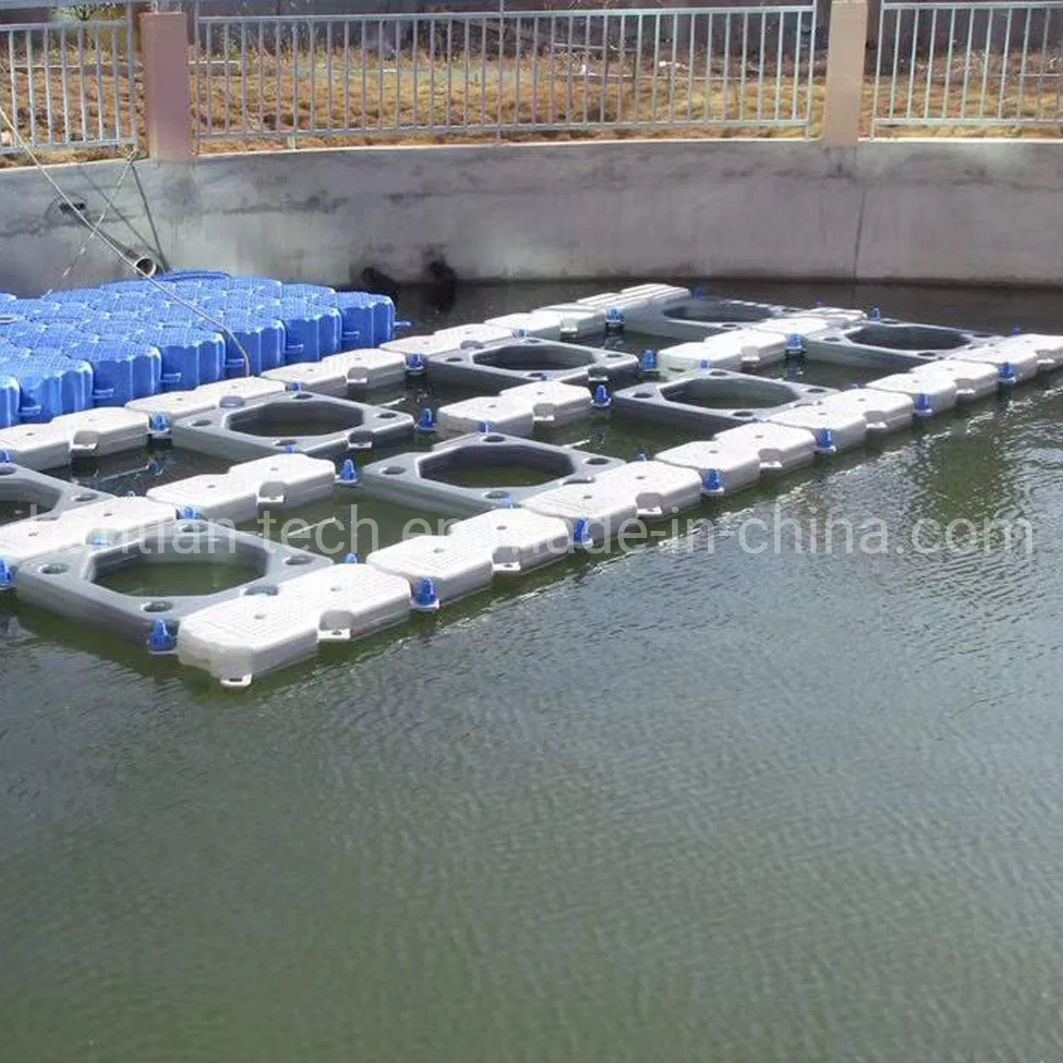 Modular HDPE Plastic Pontoon Floating Solar System