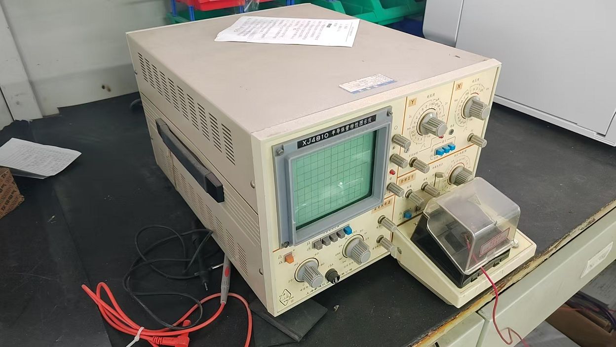 Semiconductor Characteristic Plotter for transistor and diode testing at Sophpower lab