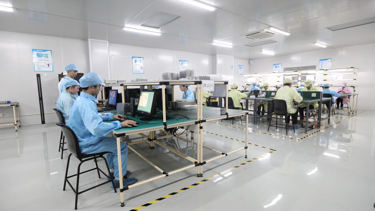 Soras Technology fiber optic transmission equipment production line