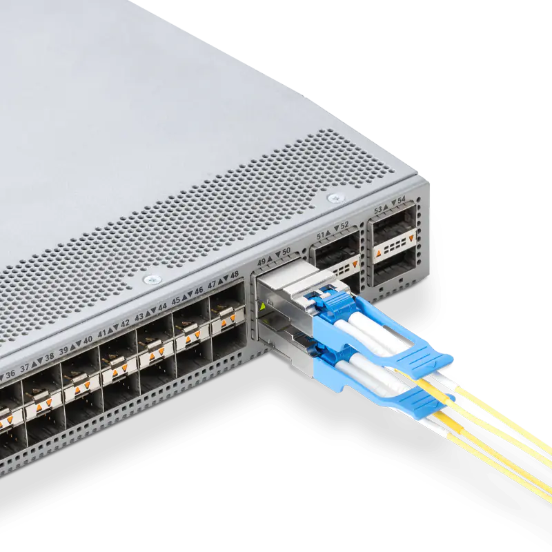 Host FEC QSFP-40G-PLRL4 QSFP+ 1310nm 2km DOM MPO-12/APC SMF Fiber Optic Transceiver Module