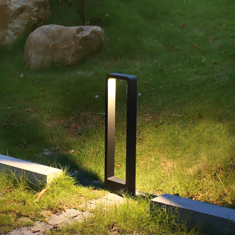 Aluminum Garden Lamp Waterproof IP65 Modern Hotel Home Outdoor Decoration Bollard Post Pathway Led Lawn Light