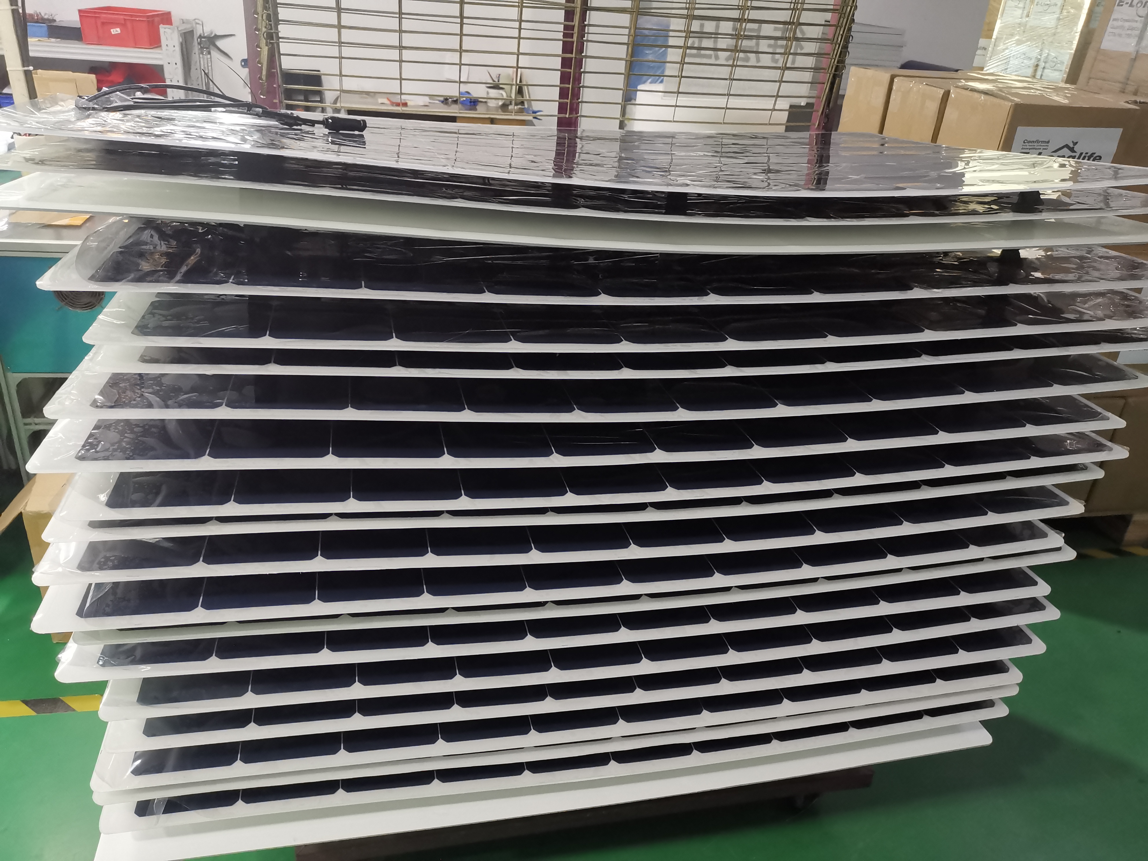 350W CIGS Thin Film Solar Flexible Panel For Multi-use Like Solar Car Boat RV Camping