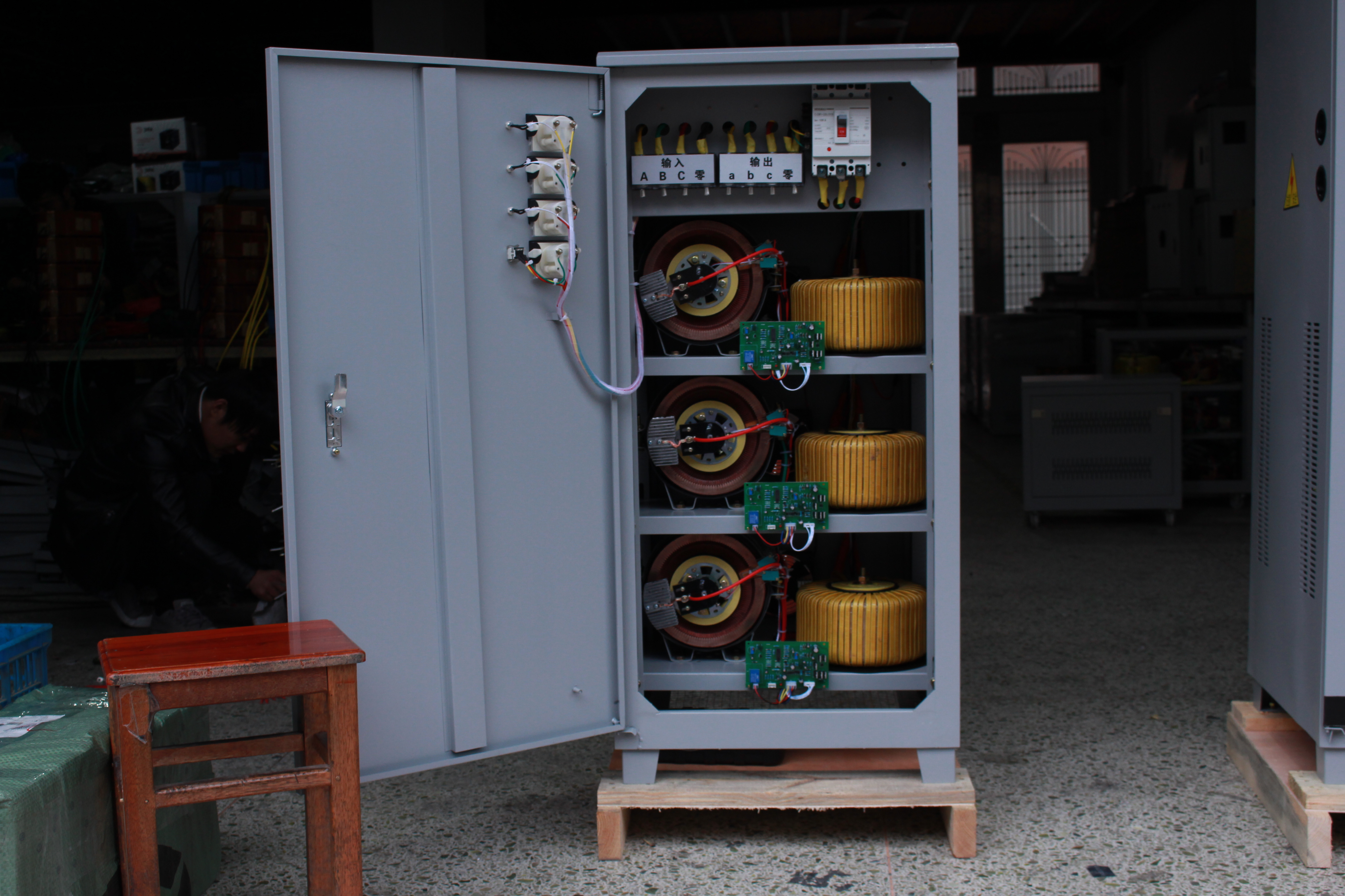 VOLTIQUE YKTNS-60kVA Automatic Three Phase High Precision LCD Display Voltage Regulator (SVC AC Stabilizer) 50/60Hz IP20