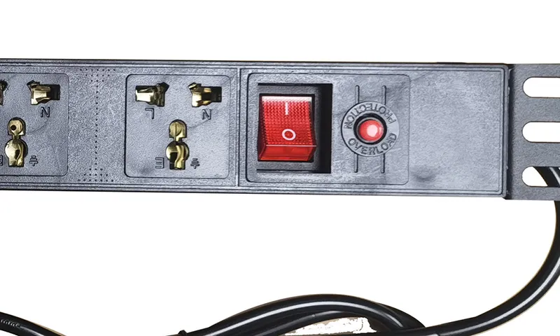 6-Way 8way 10A 12A 16A PDU Server Rack Power Distribution Unit China