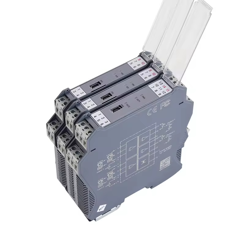 Ultra-Slim 13mm Current/Voltage Signal Isolator with 2500V Isolation Strength Low Temperature Drift for Industrial Automation