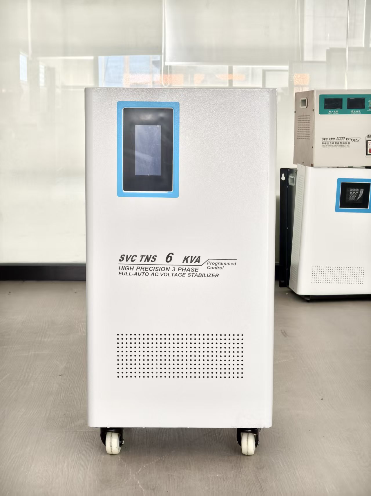 AHKB Three-Phase Tns 10kva 15kva 20kva 30kva 40kva 50kva 60kva Three Phase Voltage Regulator 220v 380V Servo Stabilizer