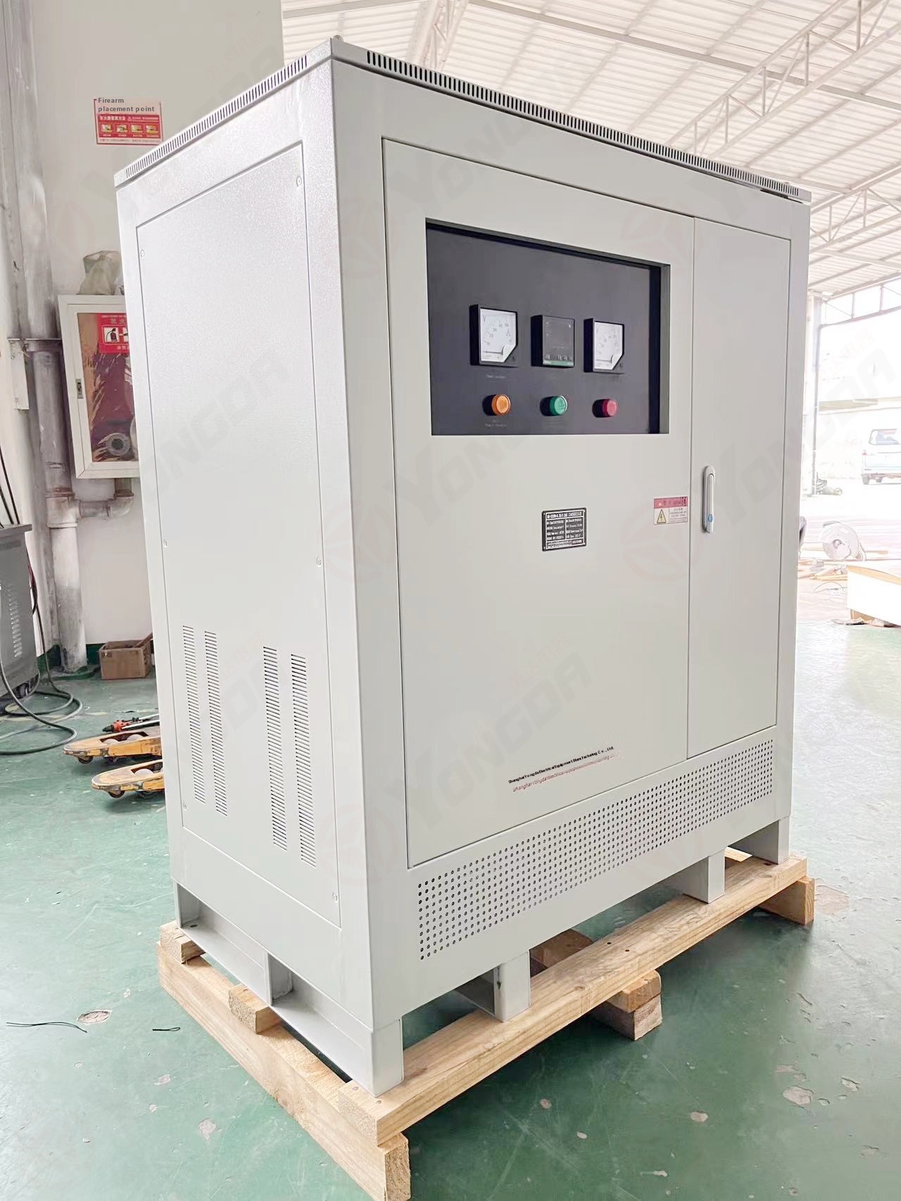 Three-Phase Isolation Transformer 380V/220V 1140V 600V Output Made of Copper