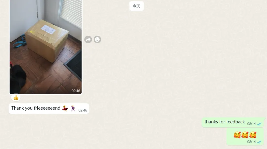 أحذية رياضية للرجال 1: 1 رترو Aj4 Aj1 أحذية جري للنساء مصنع في الصين