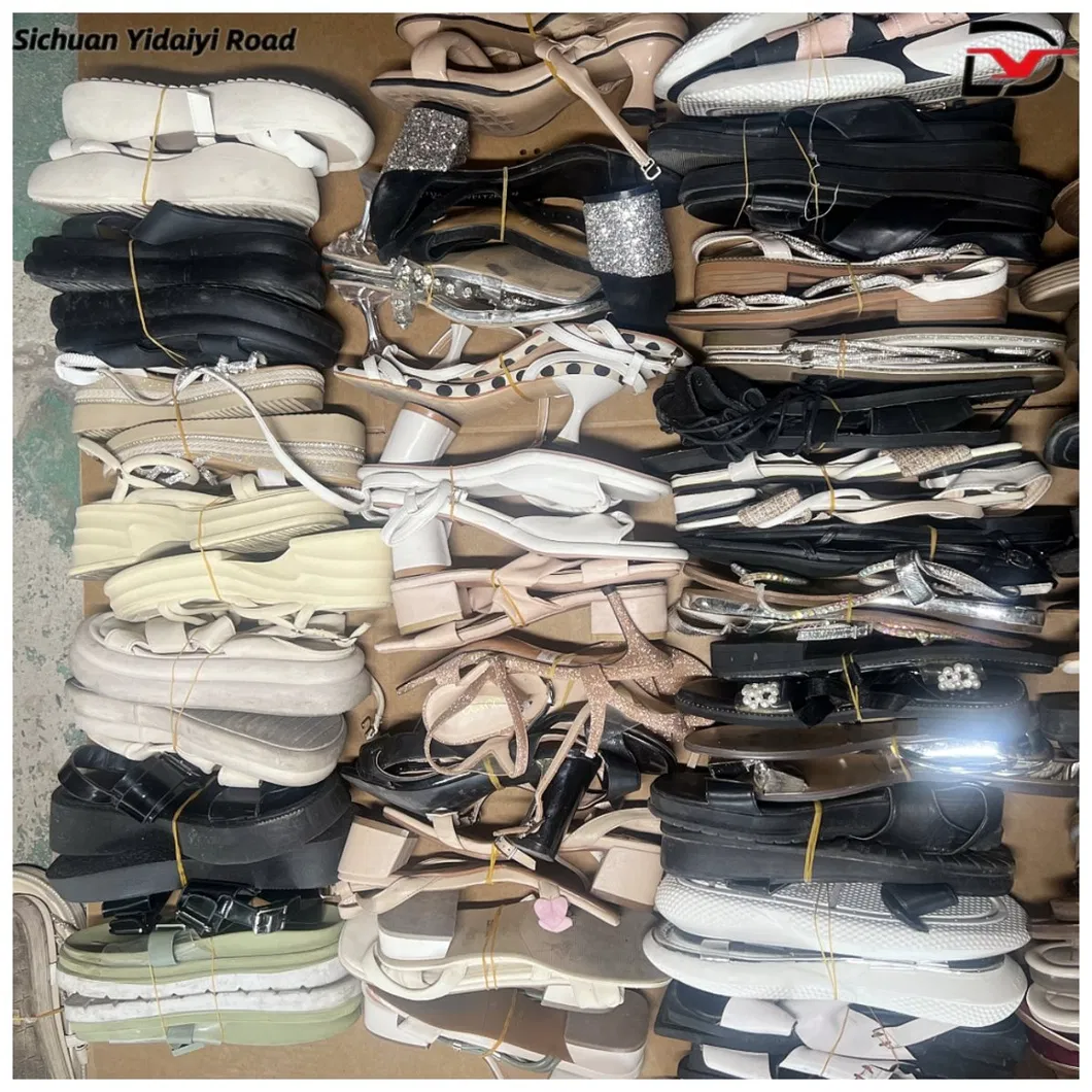 صنادل نسائية للموضة