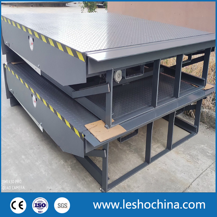 Container Swinging Lip Car Lift Platform Loading Dock Ramp Forklift Leveler Warehouse Equipment
