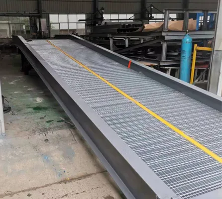 Mobile Container Ramp