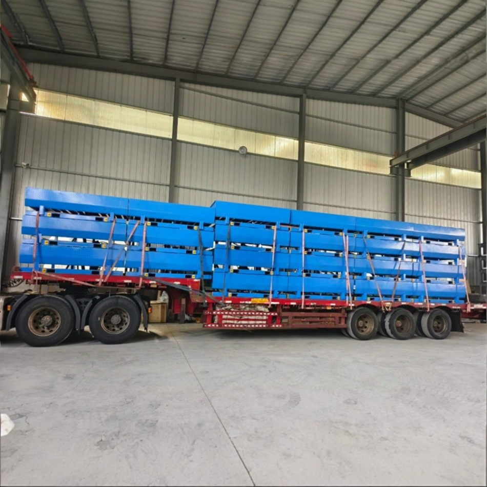 Forklift Dock Hydraulic Warehouse Fixed Container Loading and Unloading Yard Ramp Cold Storage Dock Leveler