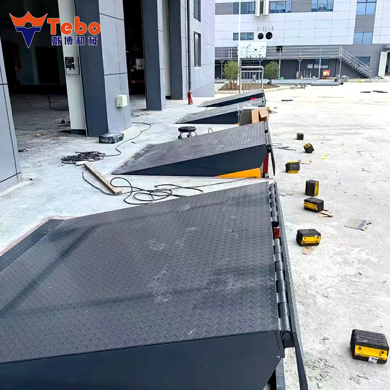 Dock Leveler System for Warehouse Industrial Truck Loading with Reliable Performance