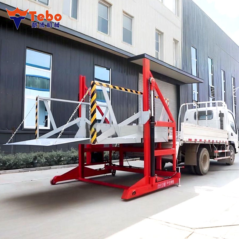 Heavy Duty Mobile Loading Dock Platform for Rapid Container Unloading Procedures